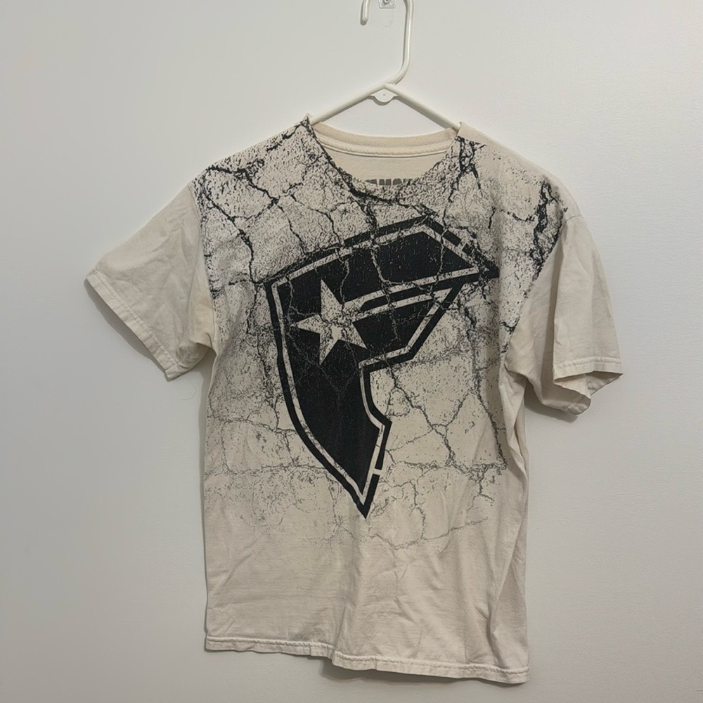 Vintage Men's Cream Graphic T-Shirt